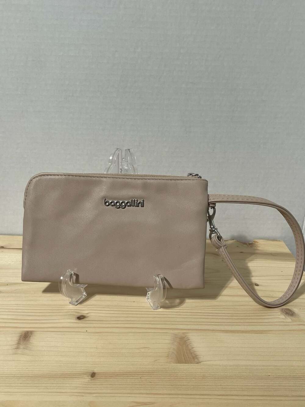 Baggallini Beige Faux Leather Wristlet Wallet with RFID Protection